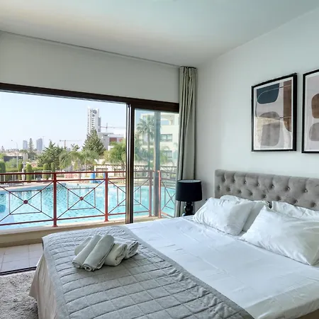 Aqua House Valentino 빌라